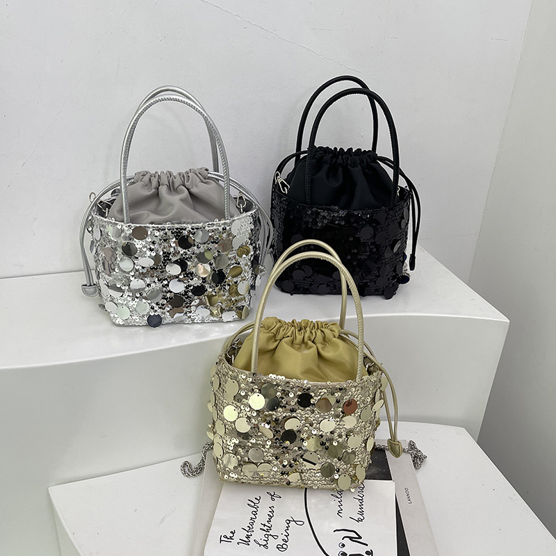 Luxury Bags News - Bolsos de mano ligeros de lujo