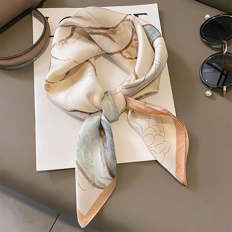Luxury Bags For Summer - Bufanda cuadrada de seda satinada con