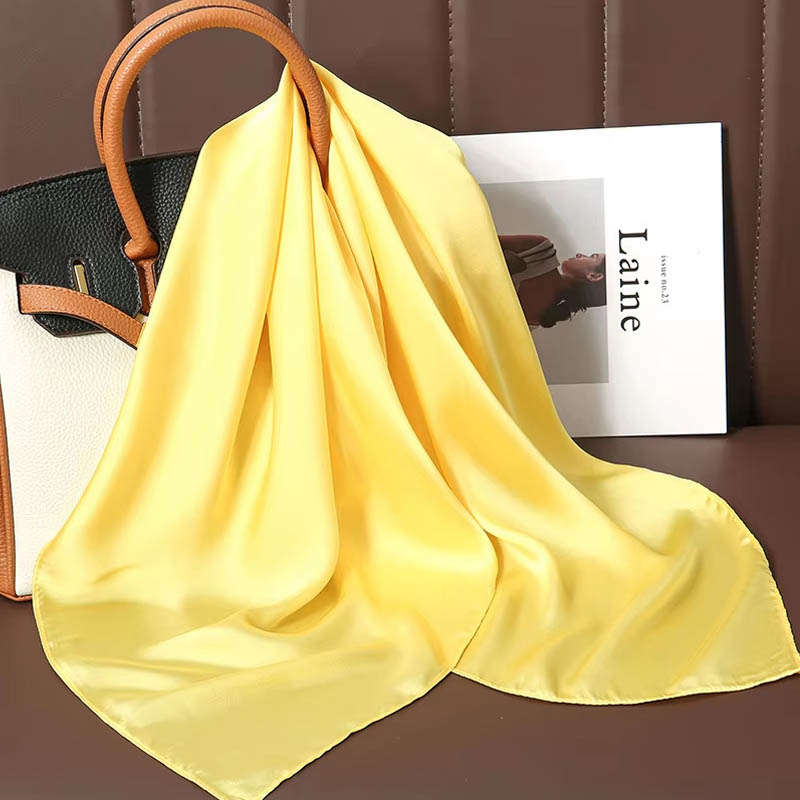 Bufanda cuadrada de seda de Co - Luxury Bags In China reseña y precio