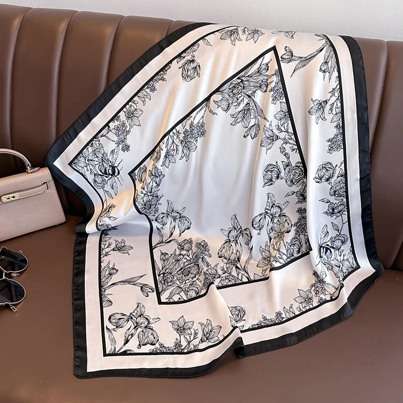 Bufanda cuadrada de seda con e - Luxury Bags In China reseña y precio