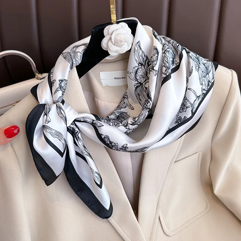 Bufanda cuadrada de seda con e - Luxury Bags In China reseña y precio