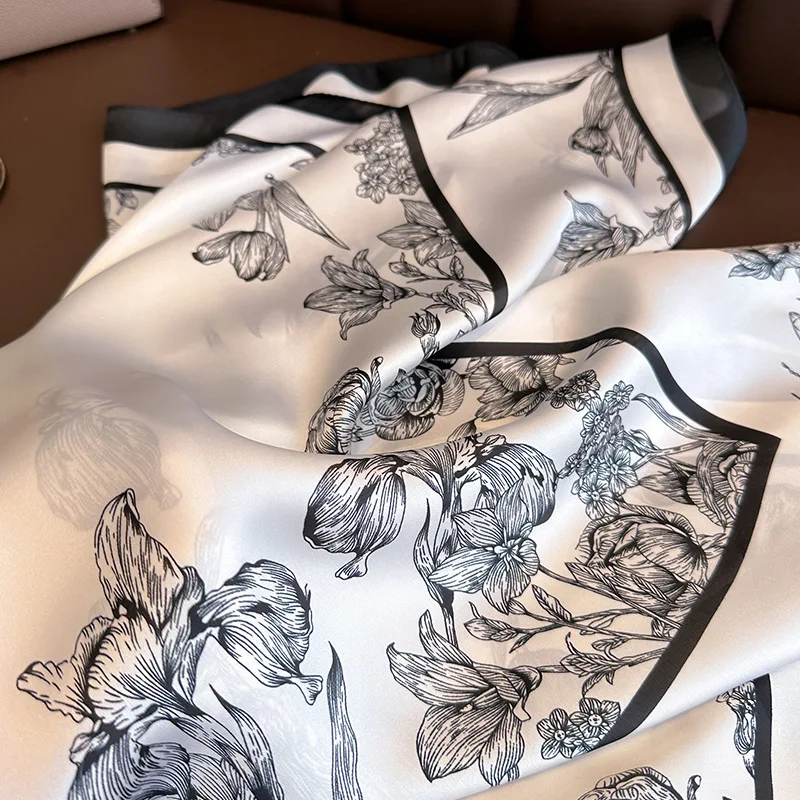 Bufanda cuadrada de seda con e - Luxury Bags In China reseña y precio
