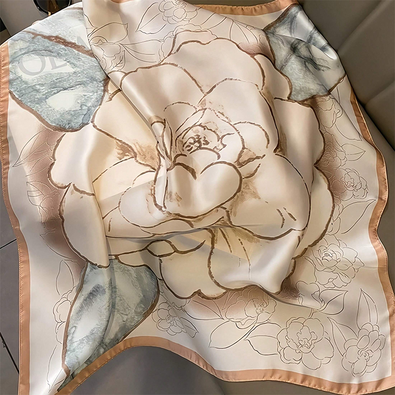 Bufanda cuadrada de seda satin - Luxury Bags For Summer reseña y precio