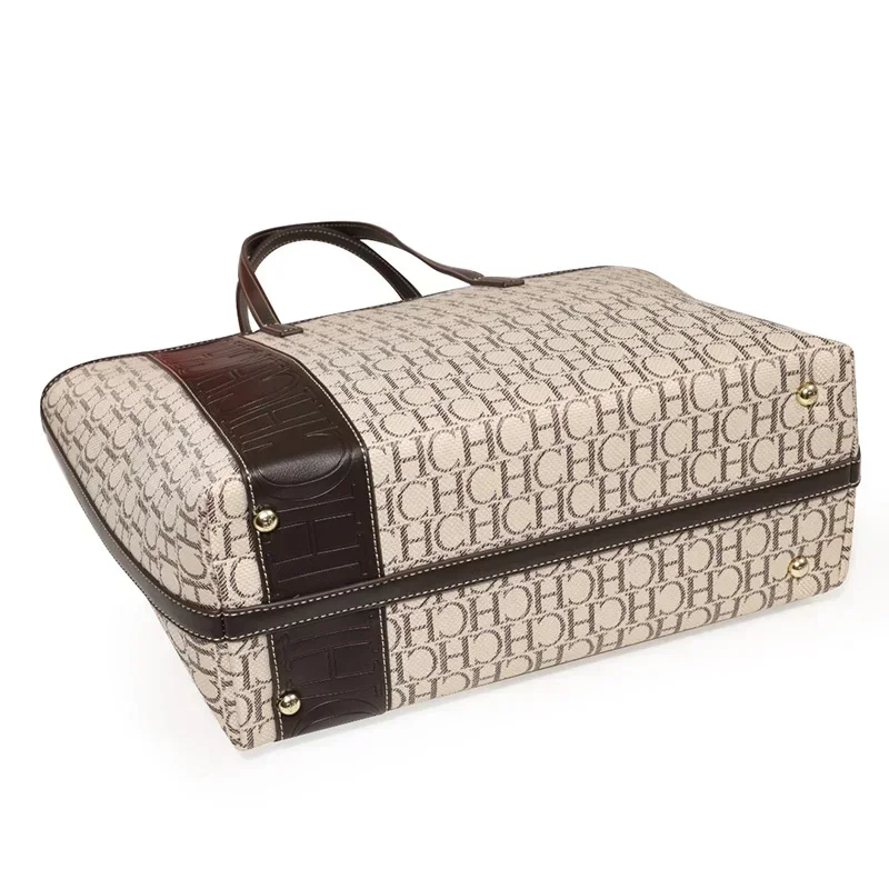 Bolso Tote CH con Estampado Mo - Tote Bag Leather Monogram reseña y precio