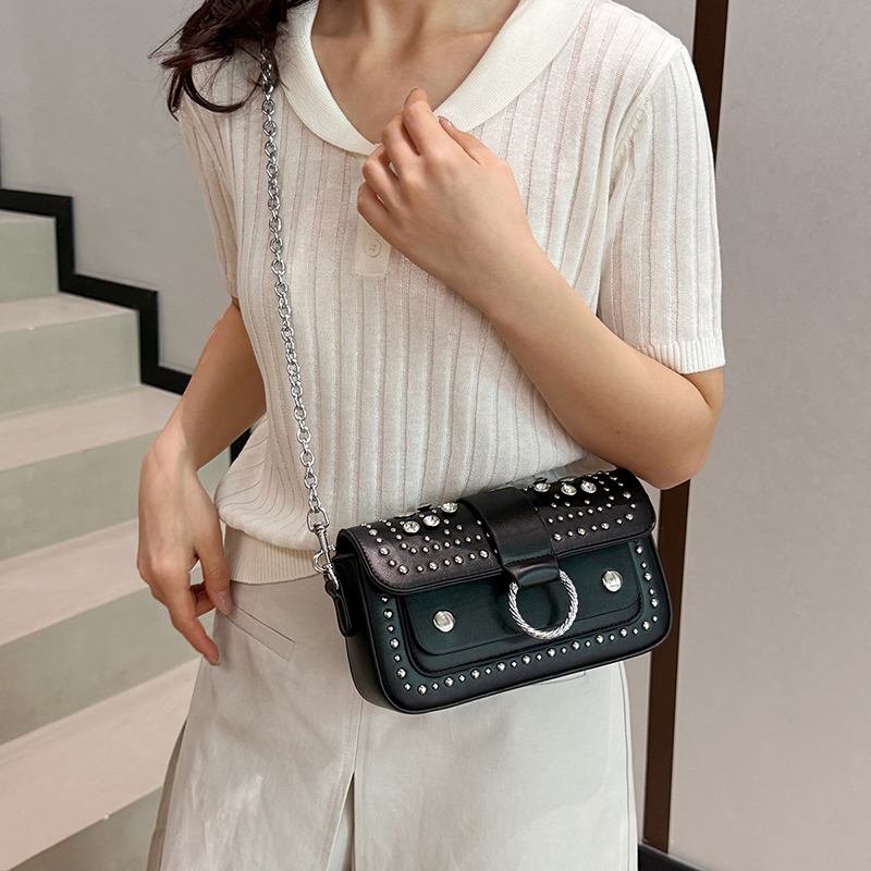 Bolso de hombro de lujo con re - Luxury Bags 2026 Trends reseña y precio